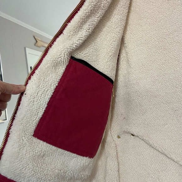 Field N Forest red Sherpa lined vest with inside & out pockets. So Warm & Cozy - Picture 5 of 11